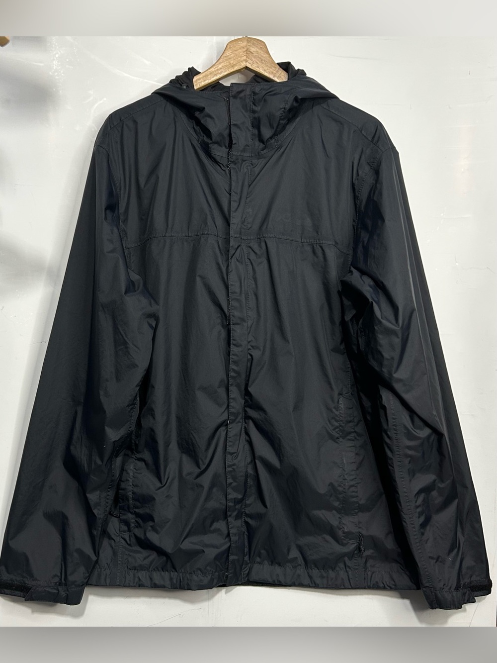 Columbia Black‎ Zip Front Windbreaker Jacket Large